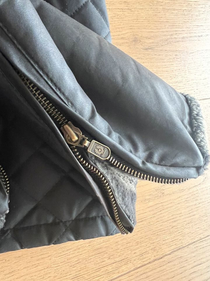 Original Belstaff Jacke in Düsseldorf