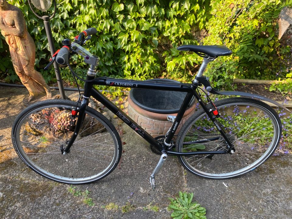 Herren Trekking Fahrrad Red Bull Black Forest 3 Shimano in Voerde (Niederrhein)