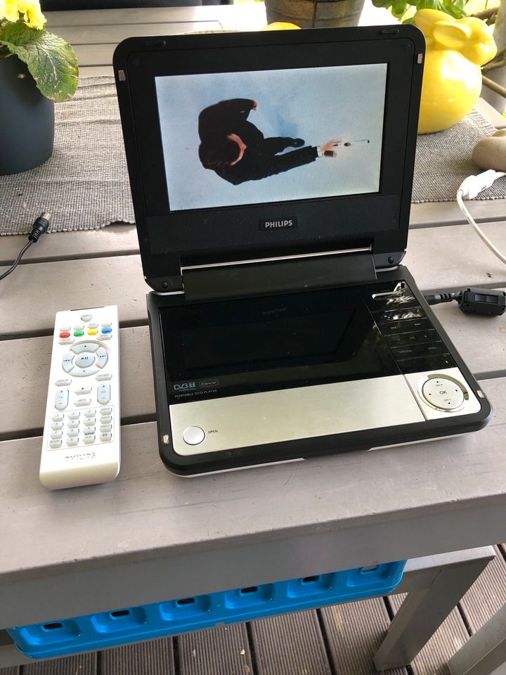 Philips PET 735 TV Receiver & DVD Player 12 Volt + zweites Gerät in Darmstadt