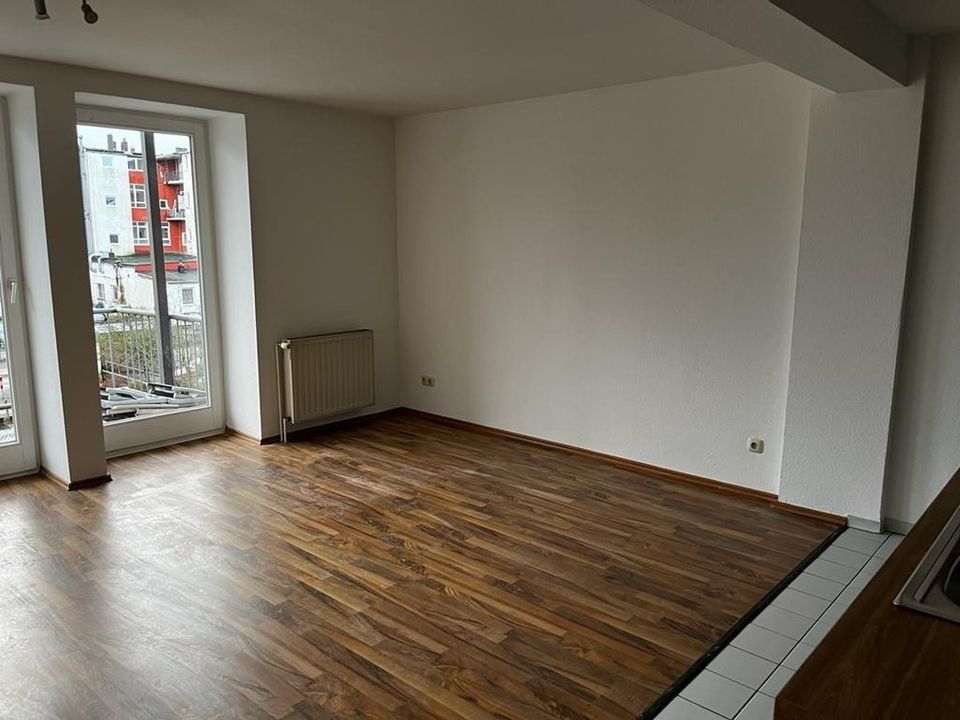 Schöne Etagenwohnung  top saniert mit Balkon  in Wilhelmshaven Innenstadt  zu verkaufen. in Wilhelmshaven