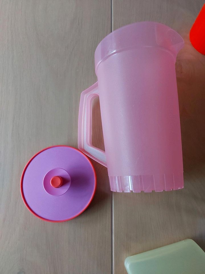 Buntes Tupperware Paket in Breuberg