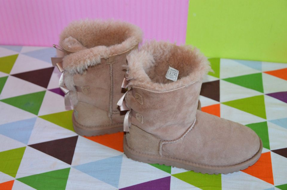 UGG Australia Boots Lammfell Stiefel Stiefelette Booties 36 in Mörlenbach