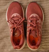 ADIDAS PERFORMANCE Sneaker 'Pureboost 22' in Rot Gr. 40 2/3 Schwerin - Gartenstadt - Ostorf Vorschau