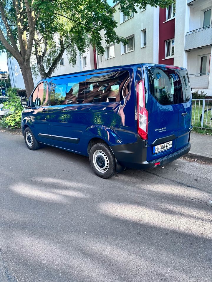 Ich verkaufe Ford Transit   2019 .  9 Sitz in Hamburg