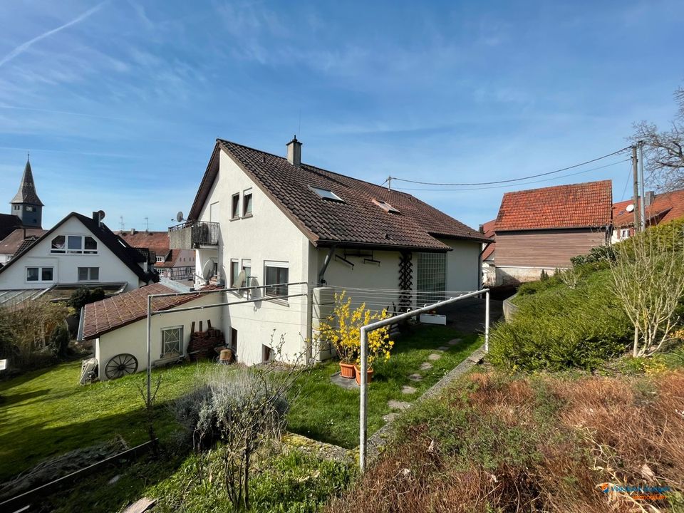 Geräumiges Dreifamilienhaus mit vielen Gestaltungsmöglichkeiten in Rudersberg