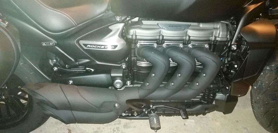 Triumph rocket 3 R black 1000 stück inllimitiet in Tuttlingen