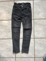 S.Oliver Jeans schwarz, Größe 152 Nordrhein-Westfalen - Rheinbach Vorschau