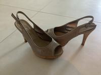 Schuhe High Heels Blue Cox Gr. 39 neu Baden-Württemberg - Wendlingen am Neckar Vorschau