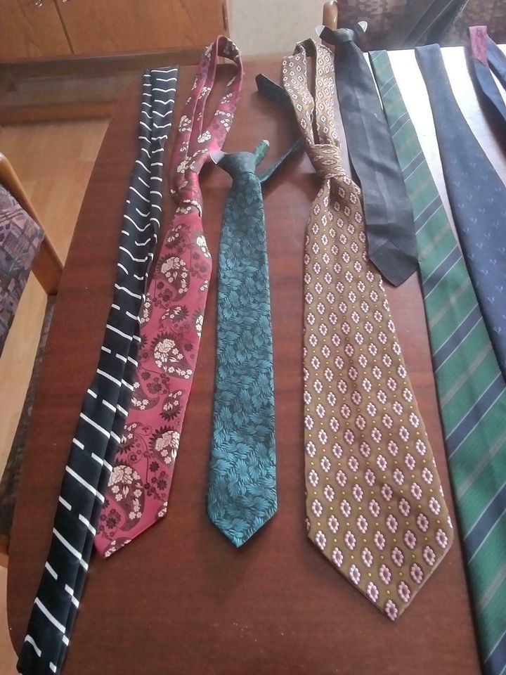 Alte Krawatten in Bayern - Treuchtlingen | Kunst und Antiquitäten gebraucht  kaufen | eBay Kleinanzeigen ist jetzt Kleinanzeigen