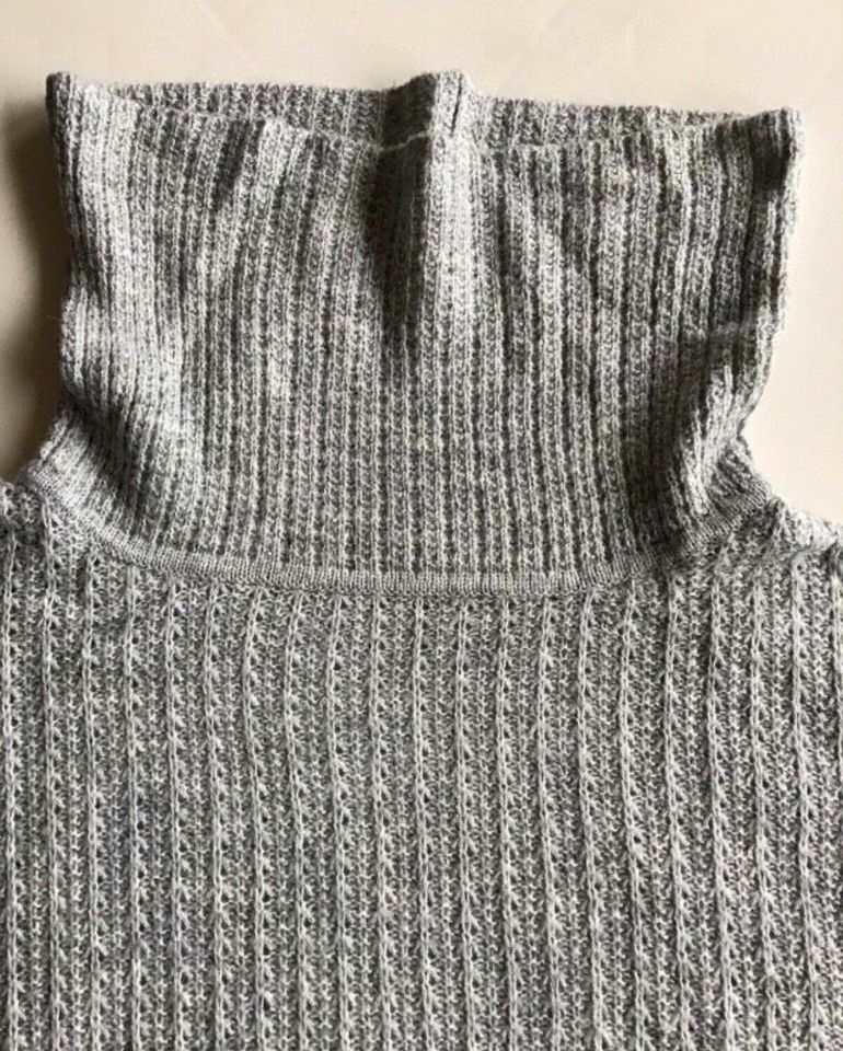 Neu - Schicker Rollkragen Strick Pullover - Marke: Gina - Gr. 36 in Münster