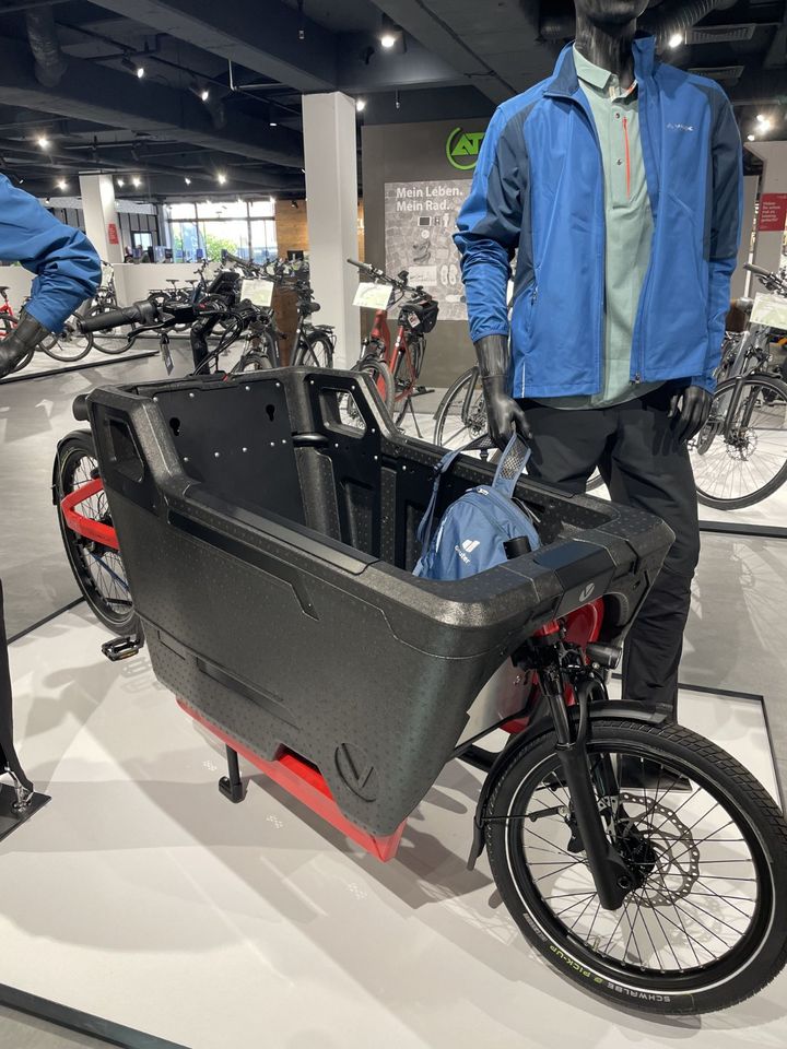 VELO DE VILLE FR8, Lastenrad, E-Lastenrad,E-Bike, Bosch REDUZIERT in Dollern