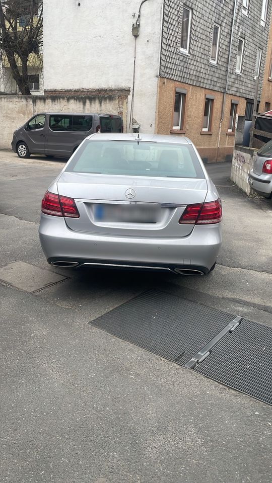 Mercedes Benz E klasse 220 in Langen (Hessen)