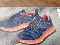 Mädchen Sneaker Turnschuhe Gr. 30 blau NEU wg. Fehlkauf Nordwestmecklenburg - Landkreis - Herrnburg Vorschau