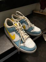 Nike Dunks blau/gelb/weiß Nordrhein-Westfalen - Langerwehe Vorschau