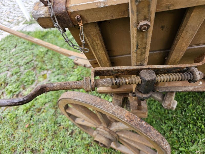 alter Holzbollerwagen, Deichselwagen mit Bremse, umrüstbar in Geratal