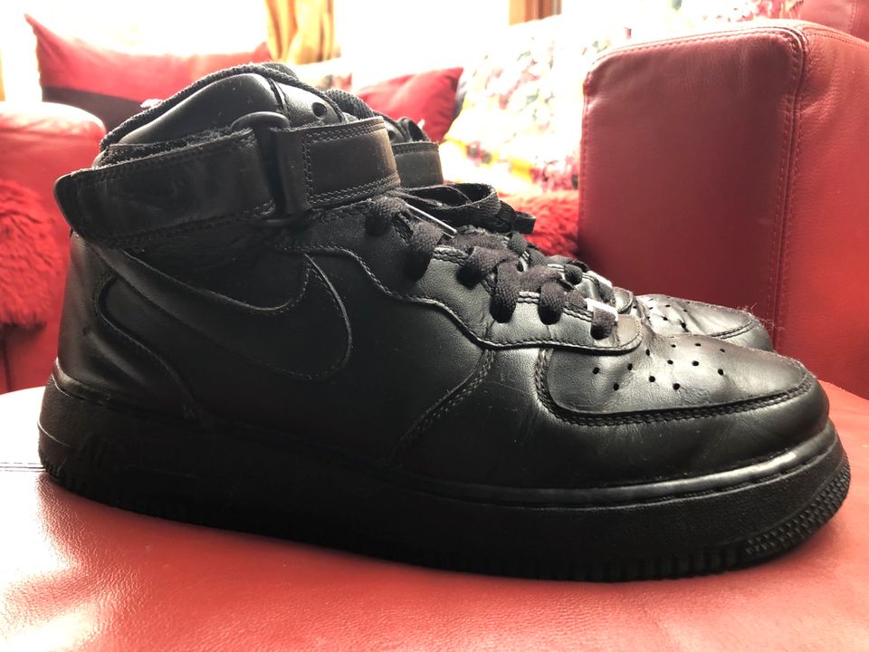 Original Nike Air Force 1 mid 07 Leder schwarz 43 Top in Bayern - Olching |  eBay Kleinanzeigen ist jetzt Kleinanzeigen