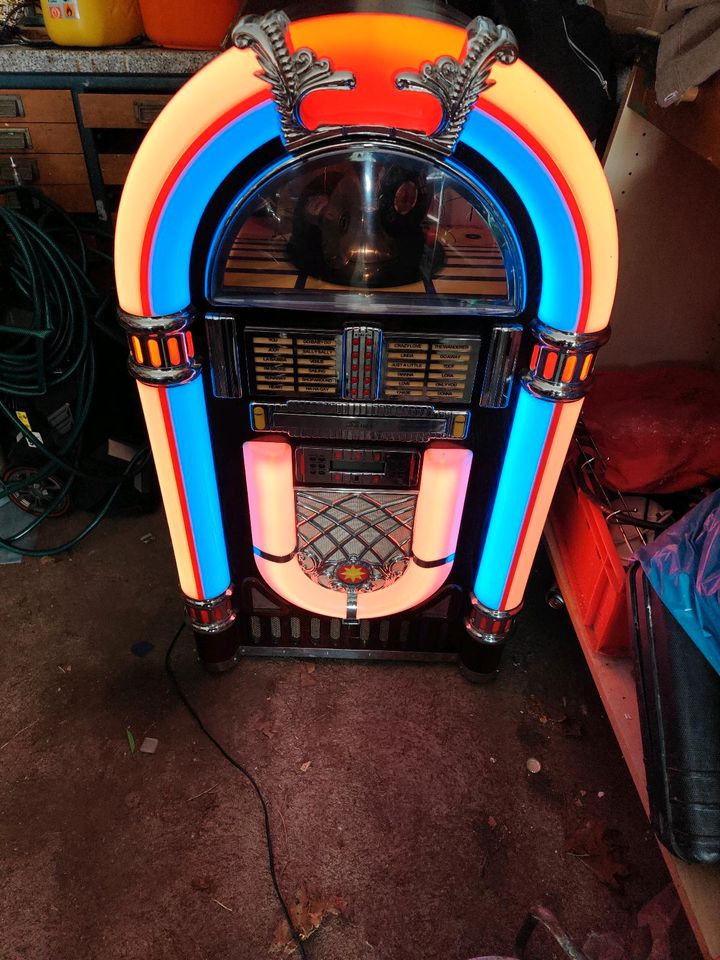 Juke Box gut erhalten in Leipzig