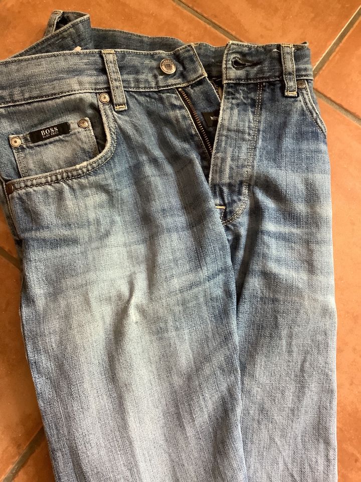 Hugo Boss Jeans 30/34 in Kall