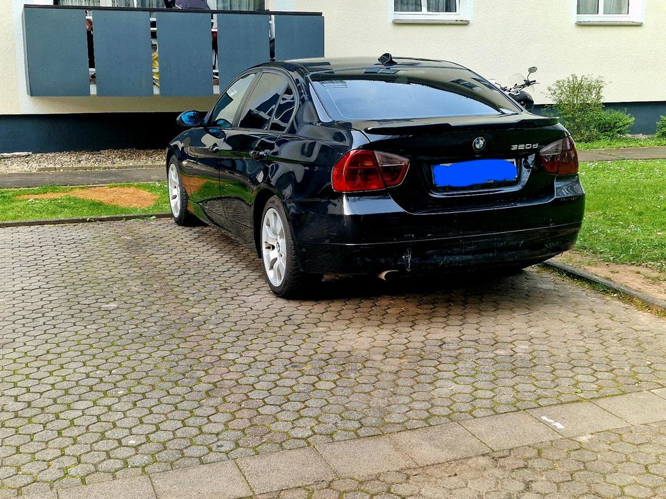 Bmw 320d e90 in Fulda