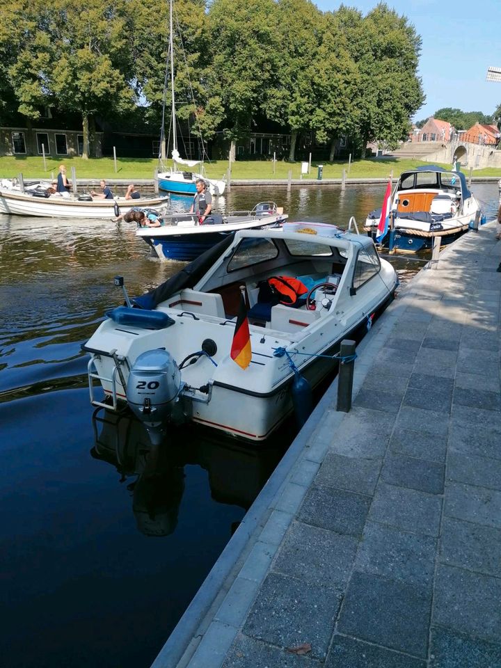 Motorboot Halbkajüte mit Trailer, Boot in Wipperfürth
