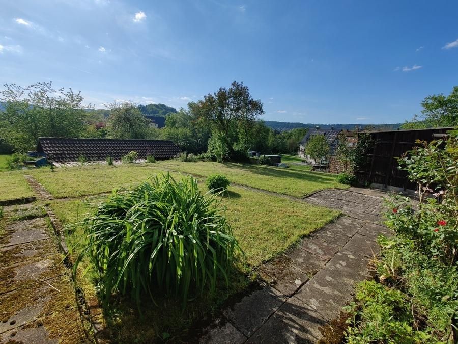 Idyllisch gelegene Doppelhaushälfte mit tollem Garten in Rudersberg