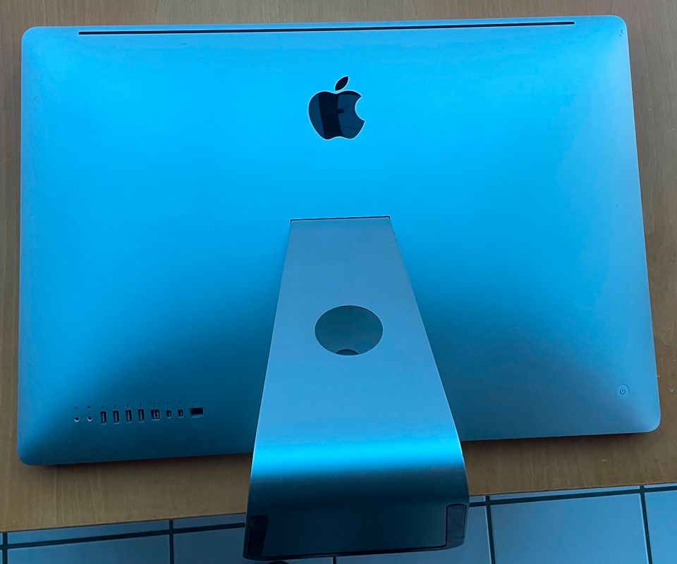 Apple iMac 27" defekt ohne HDD Modell 2429 in Pohlheim