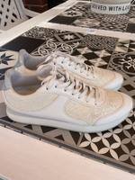 Sneaker Desigual Schuhe Gr.39 in weiß / ecru Nordrhein-Westfalen - Hamm Vorschau