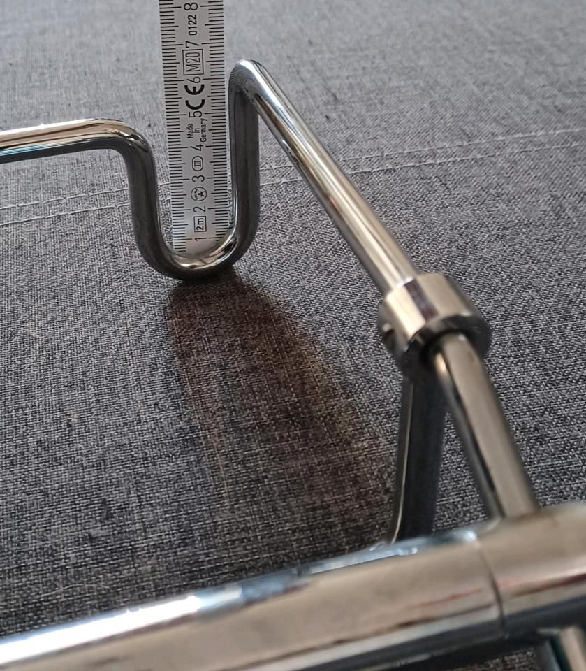 Praktischer Handtuchtrockner f. Heizung zum klemmen (ohne Bohren) in Freiberg