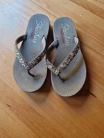 SCHUHE Skechers Soft Foam Flipflops Größe 35 36 Bayern - Untermerzbach Vorschau