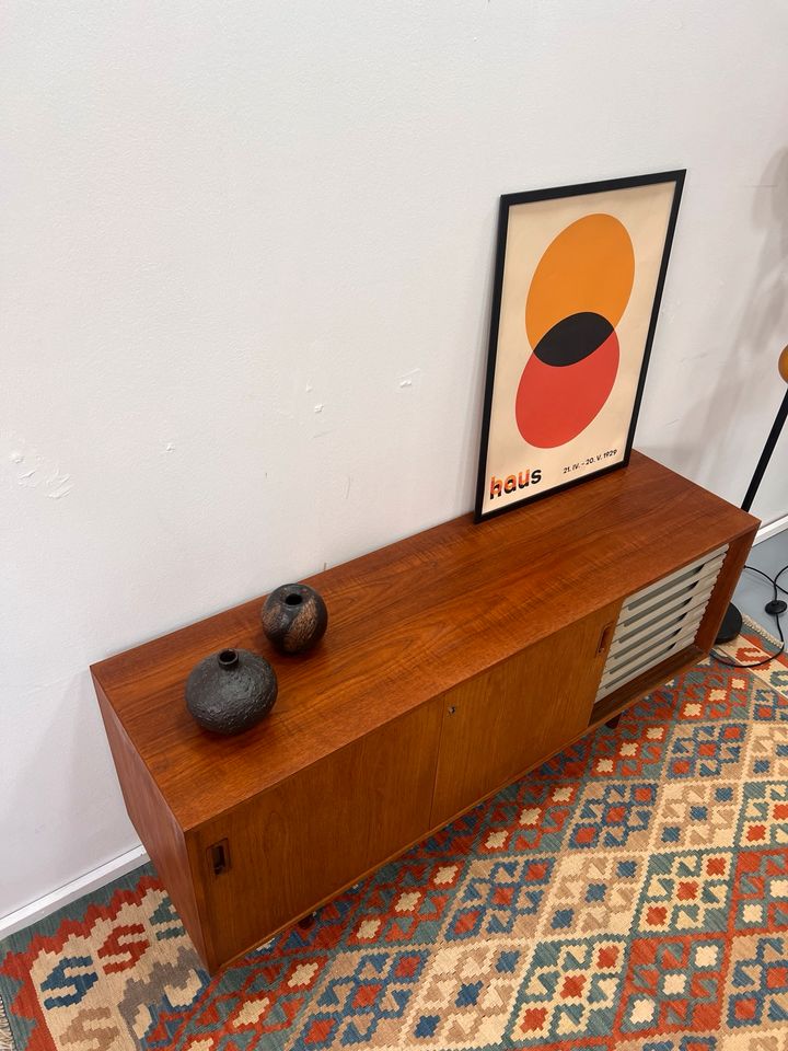 Teak Sideboard 60er Mid Century Kommode Vintage Furniture 152 cm in Hamburg