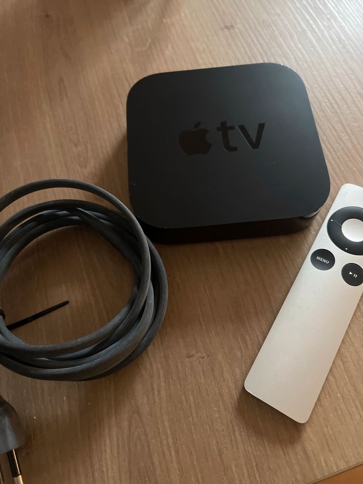 Apple TV mit Fernbedienung in Hattingen