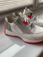 Sneaker weiß/pink/grau, mit Seitenreißverschluss, wie neu Nordrhein-Westfalen - Sprockhövel Vorschau