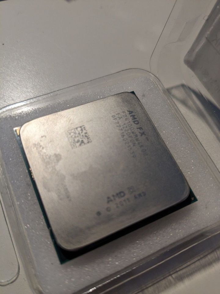 AMD FX Series FX-4100 (4x 3.60GHz) CPU Sockel AM3 in Karlsfeld