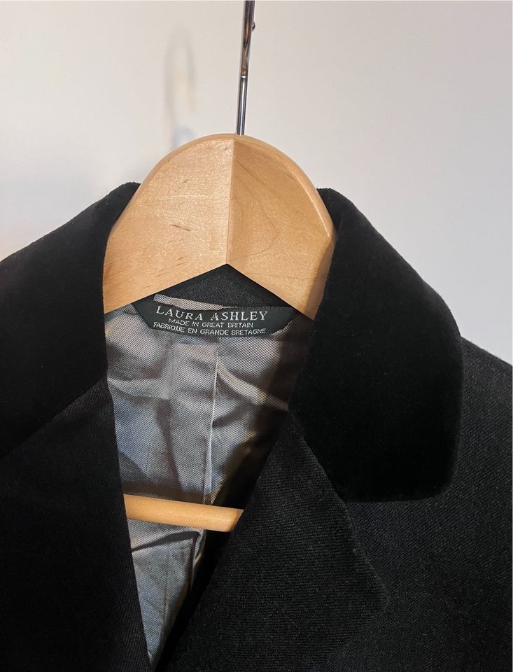 Laura Ashley Reitjacket Blazer antrazit Samtkragen Wolle in Neufraunhofen