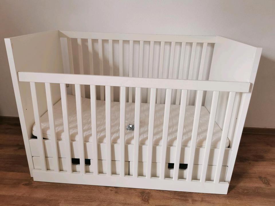 Ikea Stuva Babybett  / Kinderbett mit 2 Schubladen und Matratze in Weiden (Oberpfalz)