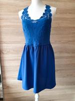 ⭐️ NEUWERTIG - BLAUES KLEID MIT SPITZE GR. 38 Hessen - Wetzlar Vorschau