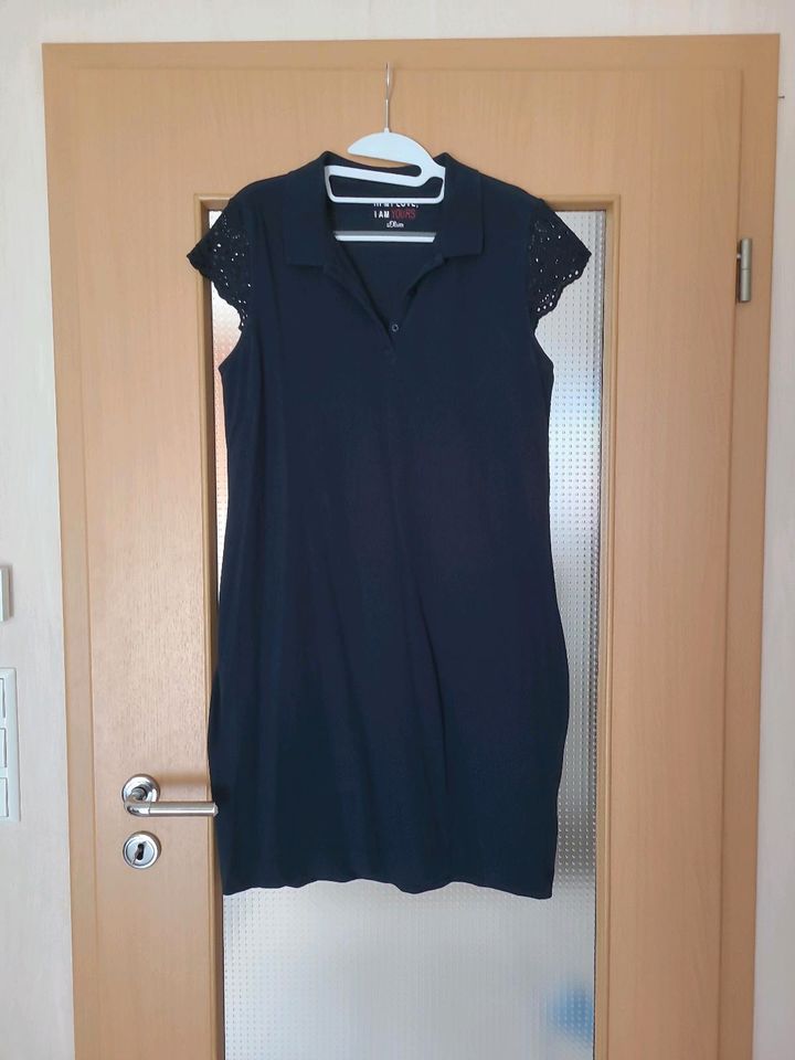 S. Oliver Polo-Kleid M L marine-blau Lochspitze Stickerei in Rietberg