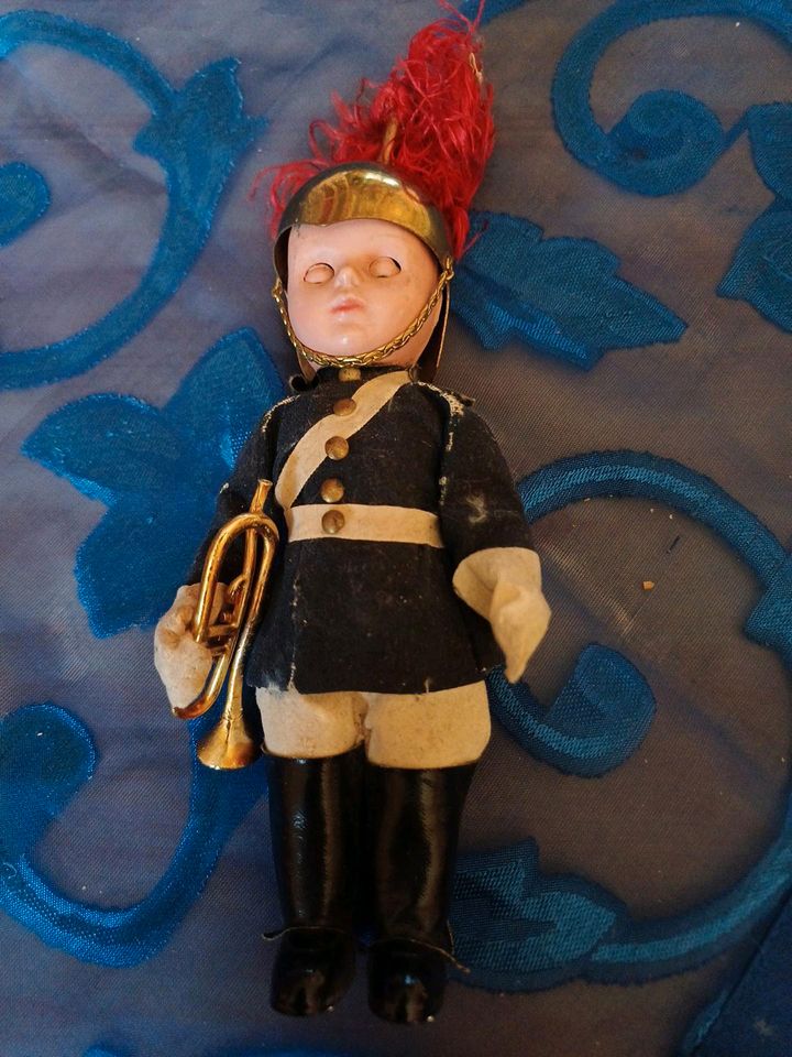 Queens Guard Soldat Puppe Vintage, Schlafaugen in Uelzen