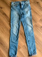 Tommy Hilfiger Jeans Nora 28/32 , kleines Loch am Oberschenkel Bayern - Langerringen Vorschau