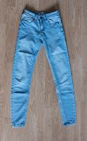 Blue Jeans skinny Hose Größe XS 34 Größe 25 Niedersachsen - Leer (Ostfriesland) Vorschau