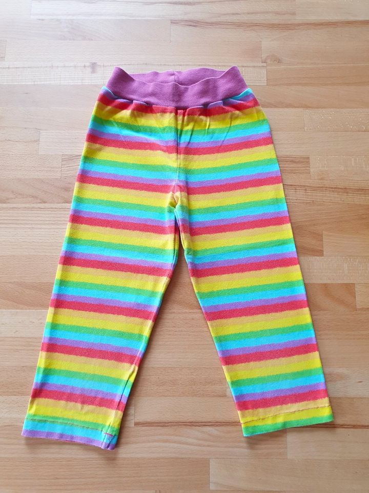 bunte Handmade Capri Leggings Knickerbocker Größe 122-128 in St. Wendel