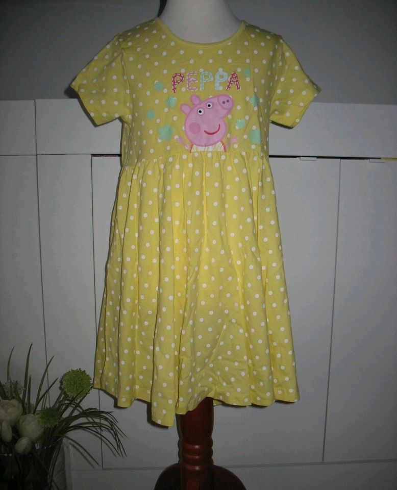 Peppa Pig Kleid Sommerkleid Gr. 128 in Burscheid