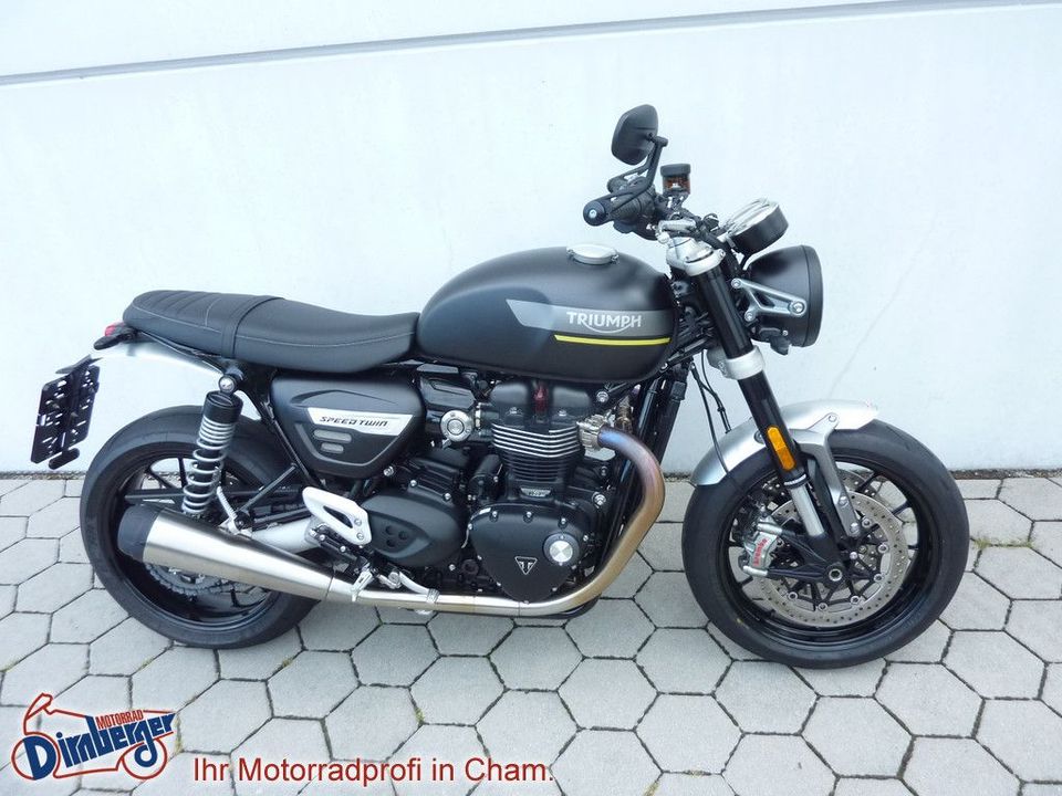 Triumph Speed Twin 1200 NEUZUSTAND Garantie Juli 2026 in Cham