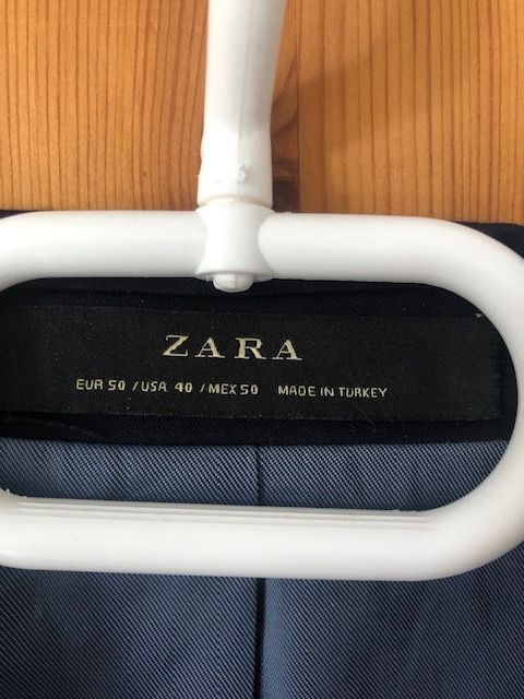 Zara Anzug mit Hose in Dunkelblau (wie neu) in Berlin
