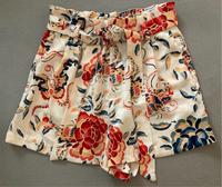 Zara Damen Shorts high waist XS 34 Thüringen - Neudietendorf Vorschau