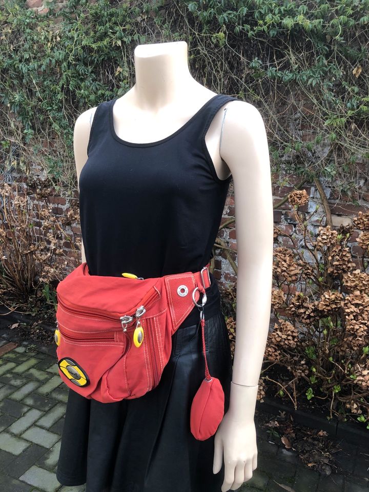 Dockers Umhänge Tasche Rücksäcke Crossbody Schultertasche in Gladbeck