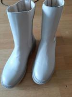 Stiefeletten Creme Mädchen NEU Neuhausen-Nymphenburg - Neuhausen Vorschau