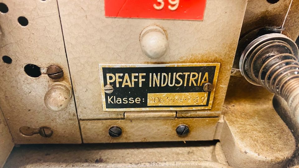 overlock nähmaschine PFAFF in Bitburg
