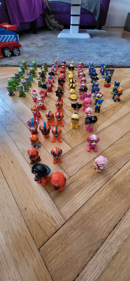 100 Paw Patrol Figuren in Gößnitz