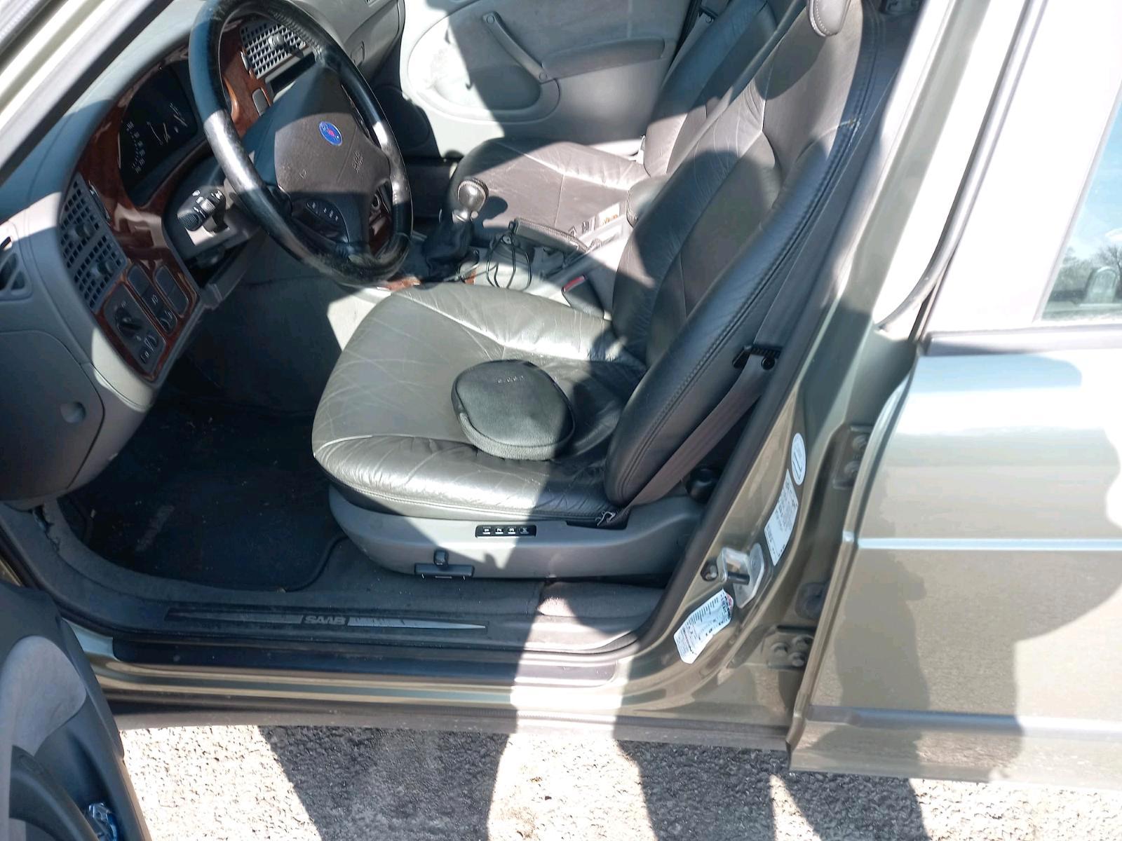 Abbildung des Autos saab 9-5 zu verkaufen